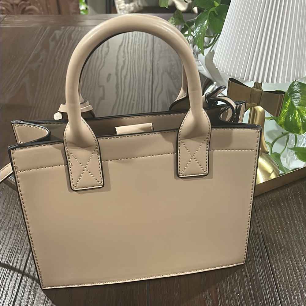 True Religion NWOT Tote/ Crossbody - Picture 3 of 6
